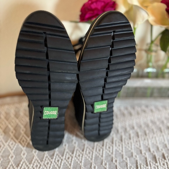 Cougar Waterproof Layne Wedge Winter Boots Size 7. Black and White. - Picture 10 of 12